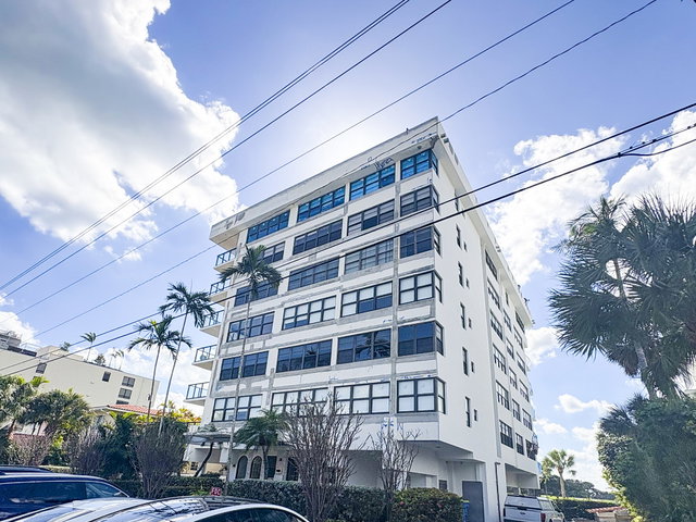 Bay Roc Condo photo 2